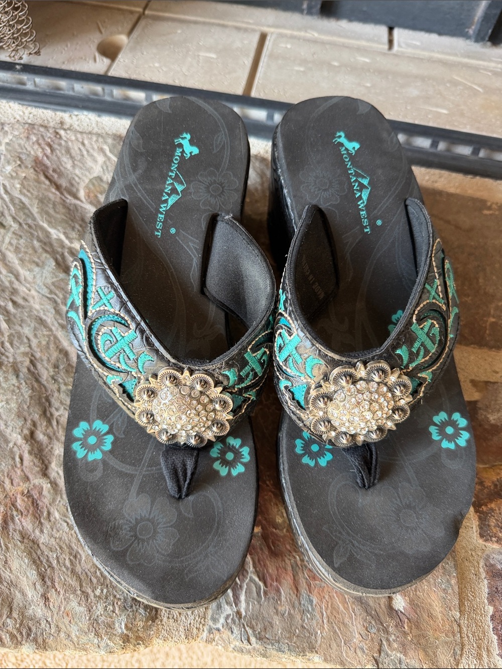 Montana West Black & Turquoise Floral Rhinestone Concho Wedge Sandals